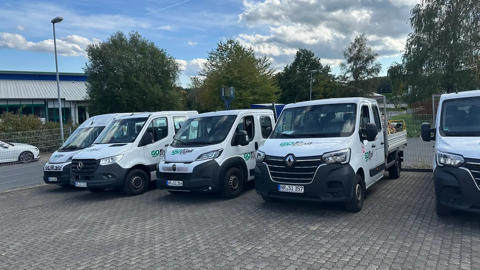 Fahrzeugbeschriftung für GO Rail GmbH